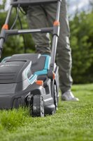 Gardena PowerMax 1800/42 Elektrorasenmäher: Rasenmäher bis 800 m², 42 cm Schnittbreite, 45 l Fassungsvolumen, Schnitthöhe 20-60 mm, klappbares Gestänge, ergonomischer Handgriff (5042-20)