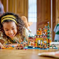 LEGO Friends Abenteuercamp mit Kayak, Bauspielzeug für Rollenspiele, Geschenkidee für Mädchen und Jungen ab 7 Jahren, Set mit 3 Spielfiguren und einem Bären, Camping-Spielzeug 42626