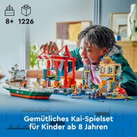 LEGO City Hafen mit Frachtschiff, Bauspielzeug für Jungen und Mädchen ab 8 Jahren, Geschenkidee für Kinder, Containerkran, Schiff-Spielzeug und 8 Minifiguren 60422